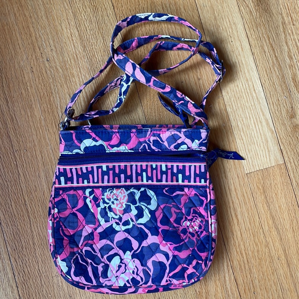 Vera Bradley crossbody bag. Katalina Pink, retired pattern.